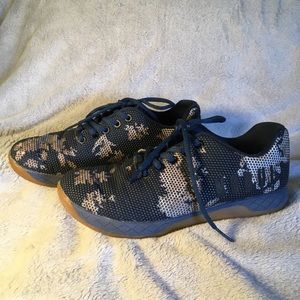 NoBull Dark Blue Floral Gum Trainer Shoe Size 7